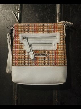 Stone Mountain Woven Straw Crossbody Bag Wristlet New